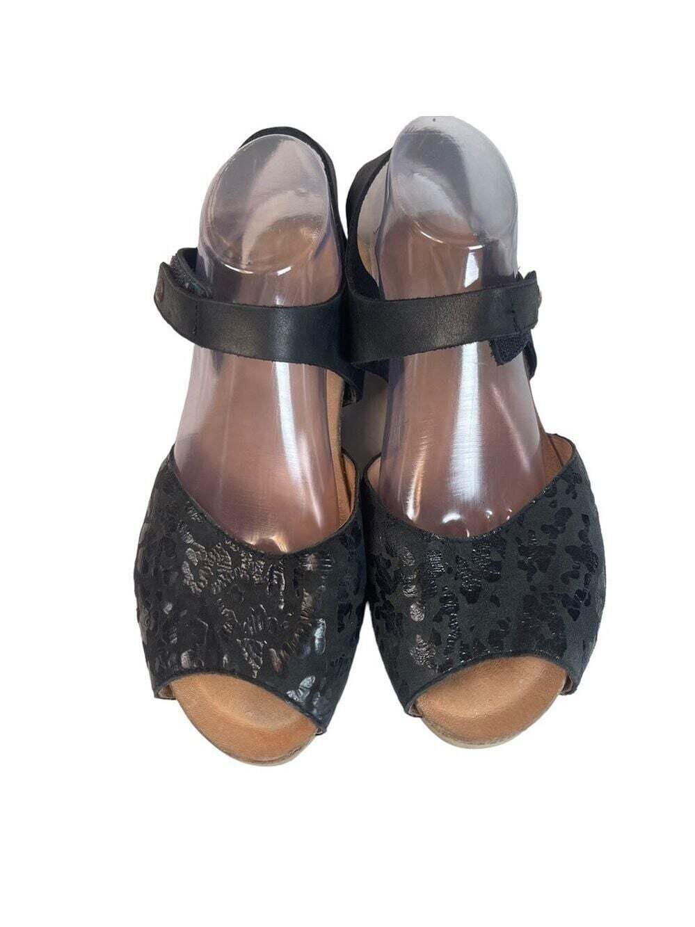 Wanda Panda Tina Black Leather Comfort Wedge Sandals Hook Loop Womens 9